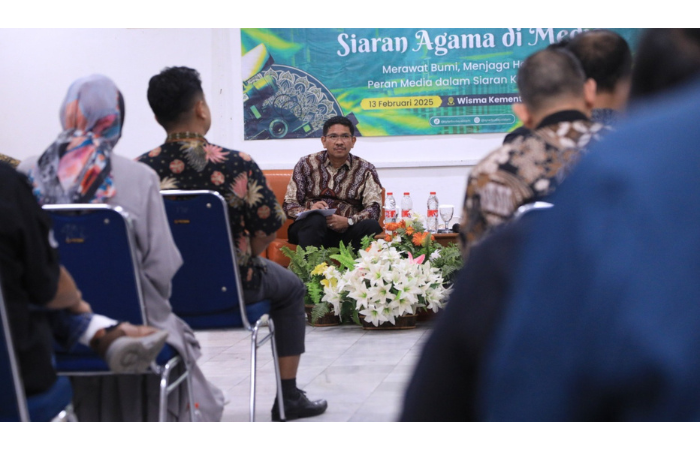 Direktur Jenderal Bimbingan Masyarakat Islam, Abu Rokhmad, menghadiri pertemuan di Wisma Kemenag, Jakarta, Kamis (Kemenag)