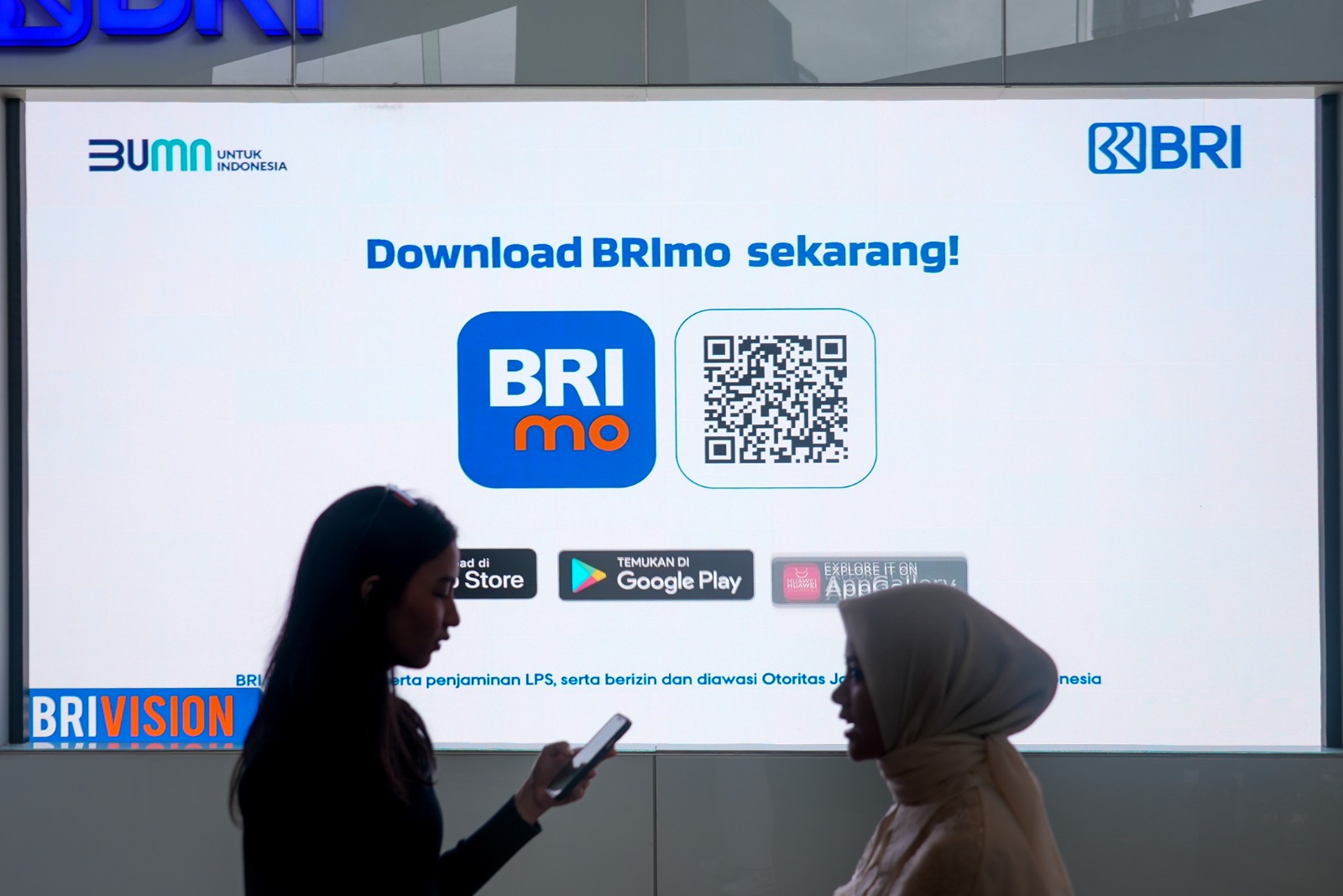 Aplikasi BRImo yang siap melayani dimanapun dan kapanpun.