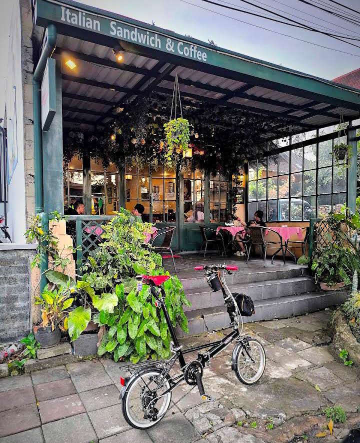 Signor Panino dari depan. (Burang Riyadi)