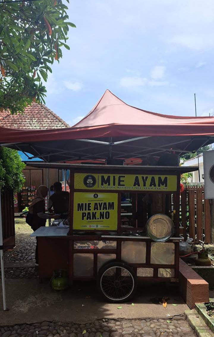 Warung Mie Ayam Pak No. (Qurrota Nastiti)