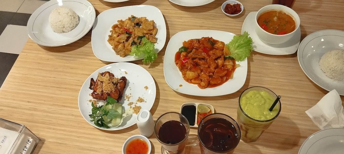 Tak hanya Bebek terdapat juga beragam menu lainnya (yanita nurmala).