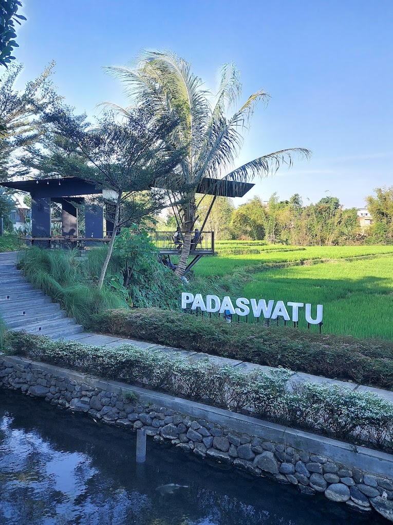 Vibe nuansa tropis ala Ubud, Bali, yang berada di pusat Kota Malang (Nova NK).