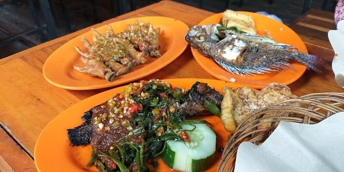 Foto Hidangan Ayam Nelongso