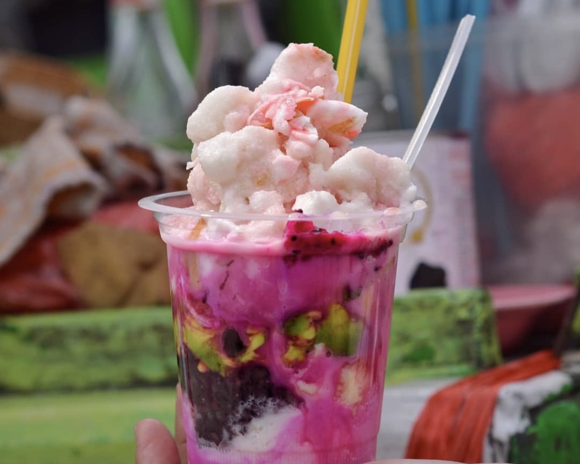 Es Doger ini menjadi favorit Warga Kepanjen (bekasi.eatry).