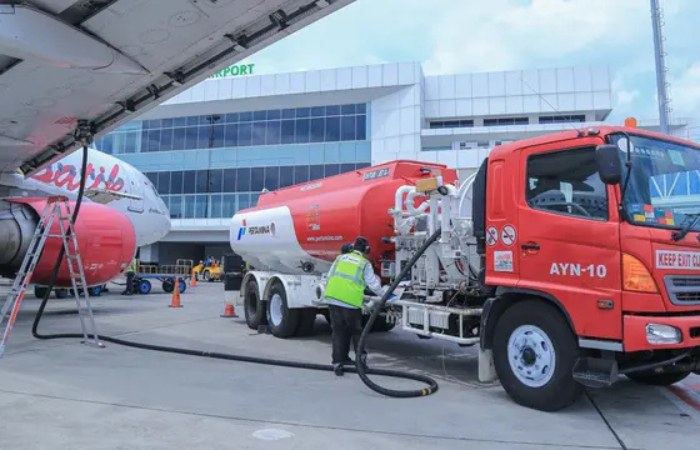 PT Pertamina menurunkan harga avtur di 37 bandara selama periode bulan Ramadhan (DOK. Pertamina)