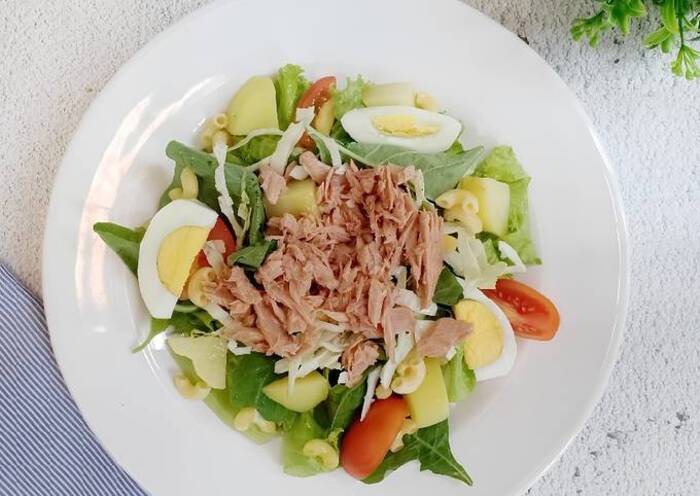 Salad Tuna dari resep Rika Meila Puspita. (Cookpad: Rika Meila Puspita)