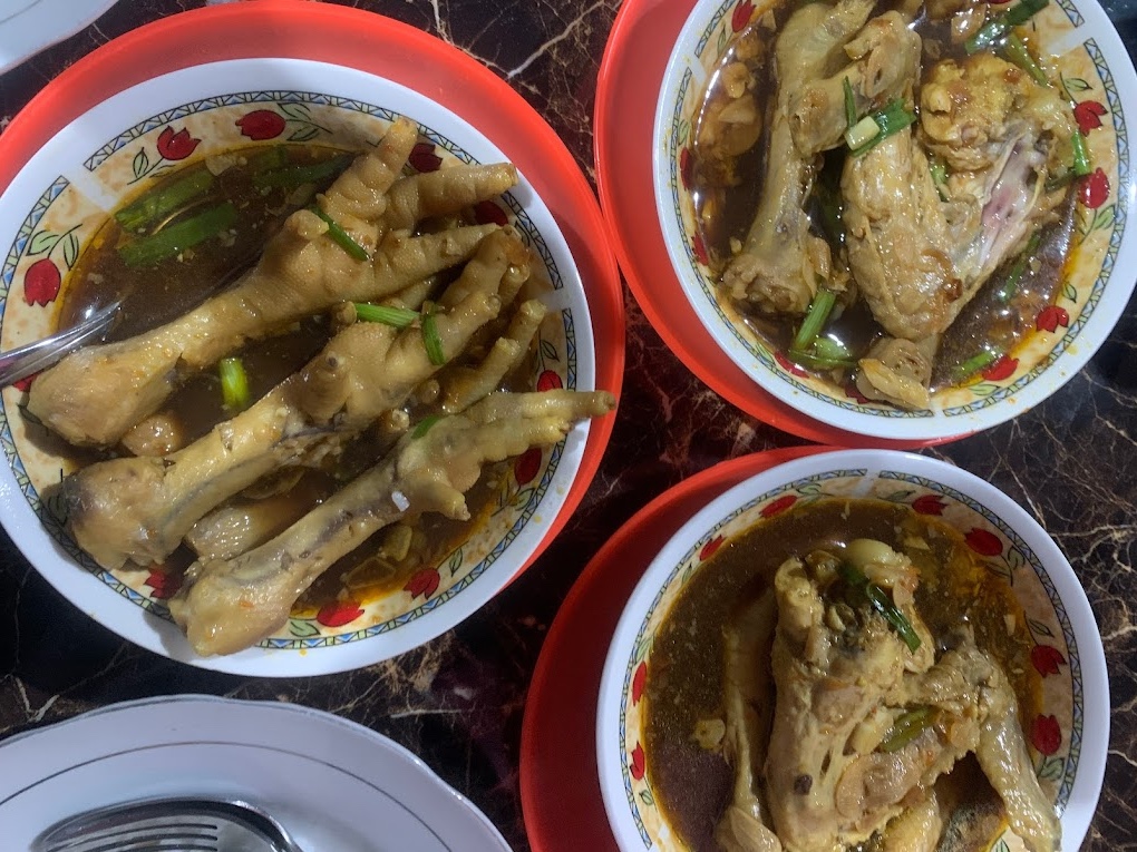 Tak hanya ceker terdapat juga sayap kuah (nabila zulfani).