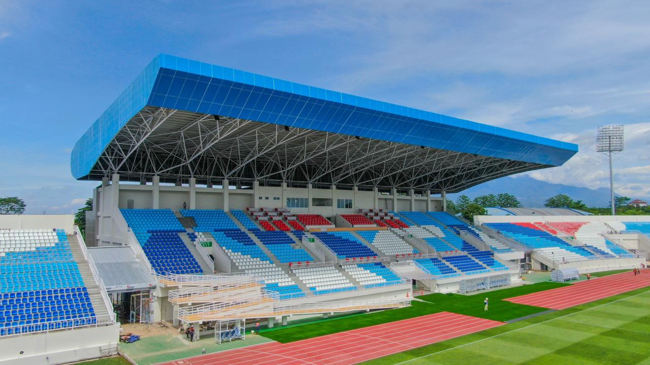 SEGERA BEROPERASI: Proyek revitalisasi Stadion Kanjuruhan sudah rampung sejak akhir Desember 2024 lalu. Kini stadion ini tinggal menunggu serah terima dan peresmian.