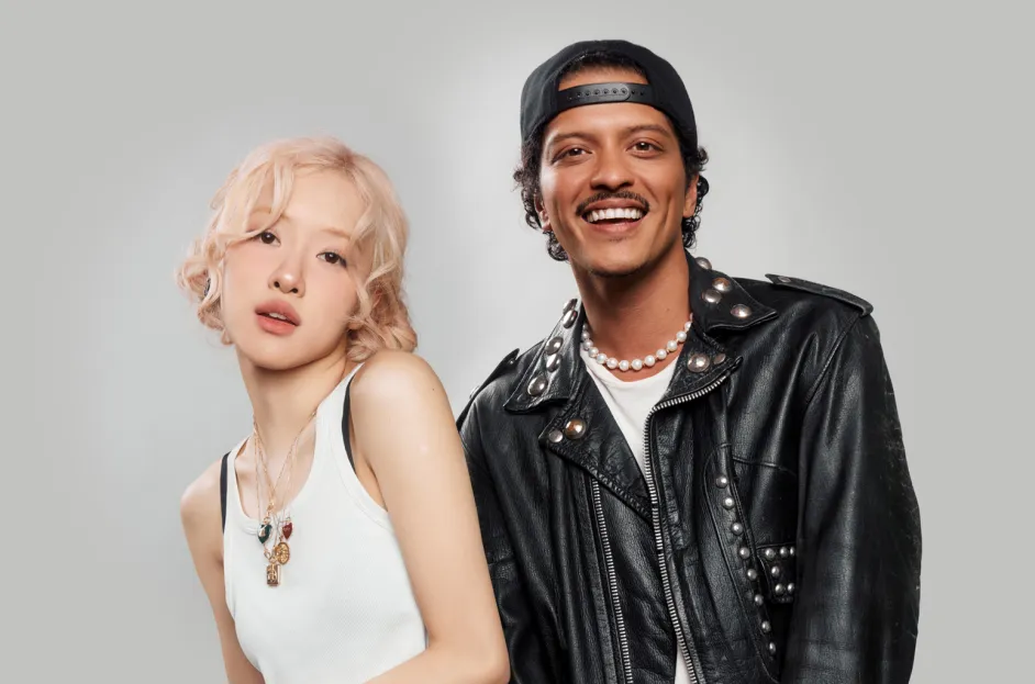 Rose BLACKPINK dan Bruno Mars (Billboard)