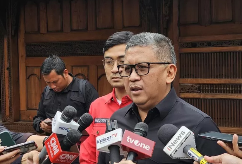 SIAP SIDANG: Hasto Kristiyanto akan didampingi 17 kuasa hukum.