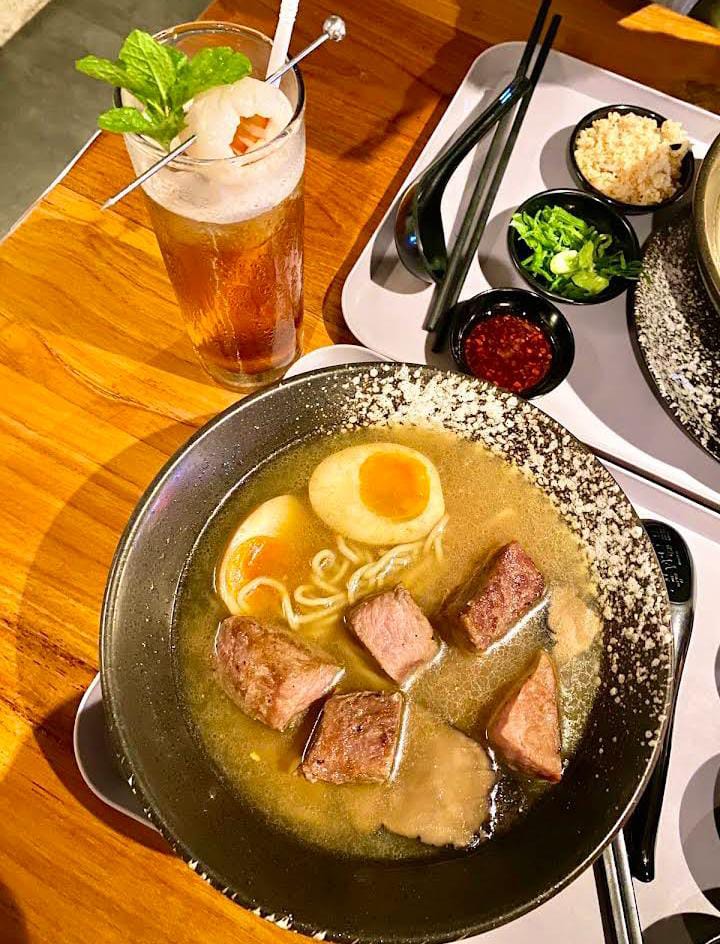 Salah satu menu Okiru Ramen yang menggugah selera. (Sindi P. Minanda)