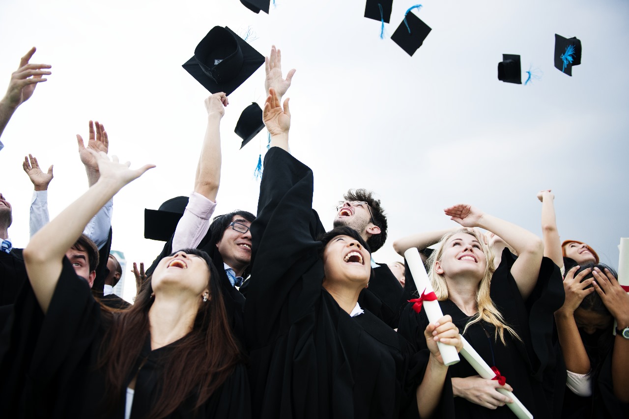 Ilustrasi Wisuda (Freepik.com/Rawpixel.com)