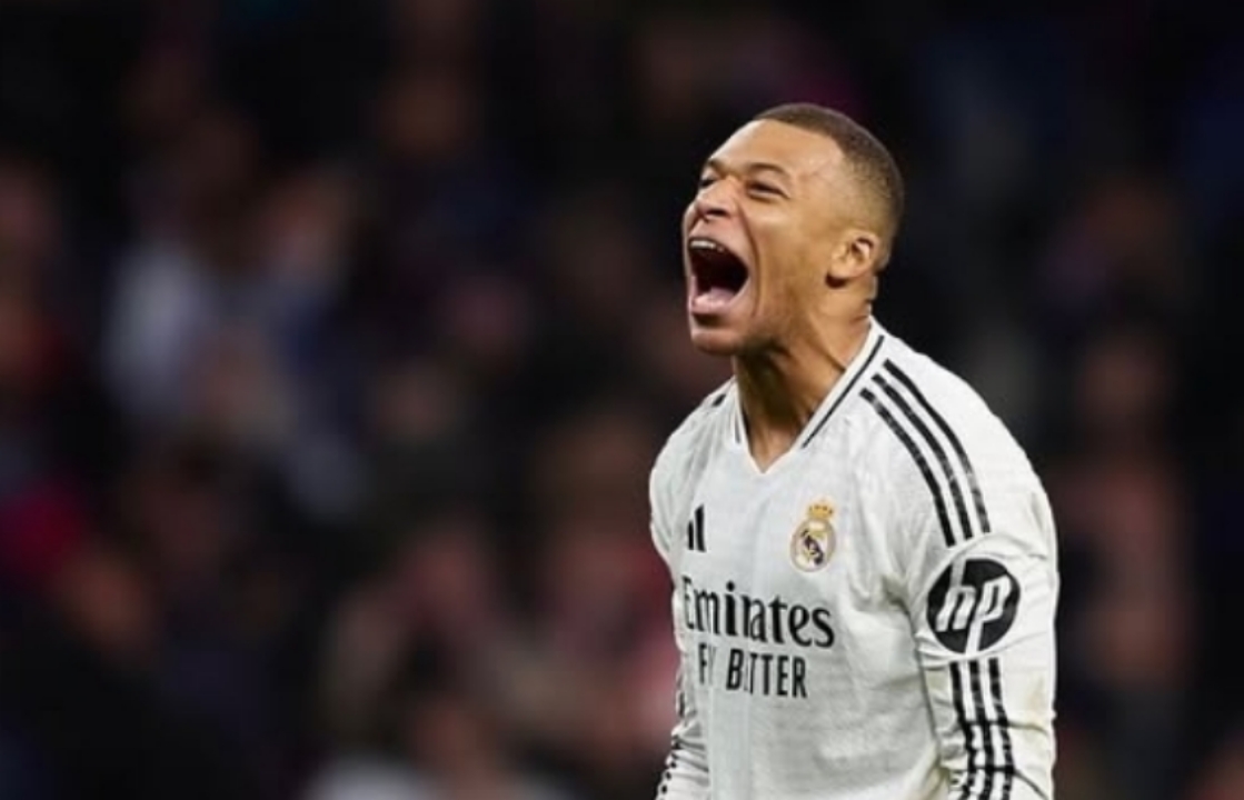 PENENTU: Kylian Mbappe berhasil mencetak dua gol saat menghadapi Villarreal dini hari tadi, 16 Maret.