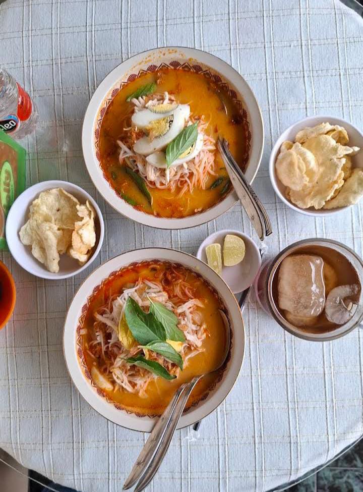 Nikmatnya Laksa Betawi dari Kedai Laksa Betawi Bu Sam (Nadiyah Neswari)