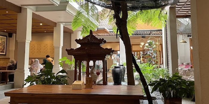 Foto Harmoni  Cafe & Resto