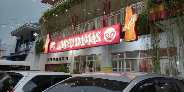 Foto depan Bakso Damas (by: Damas Gigih Pratama)