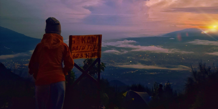 Pemandangan di Puncak Gunung Kawi (instagram/mj.yesha).