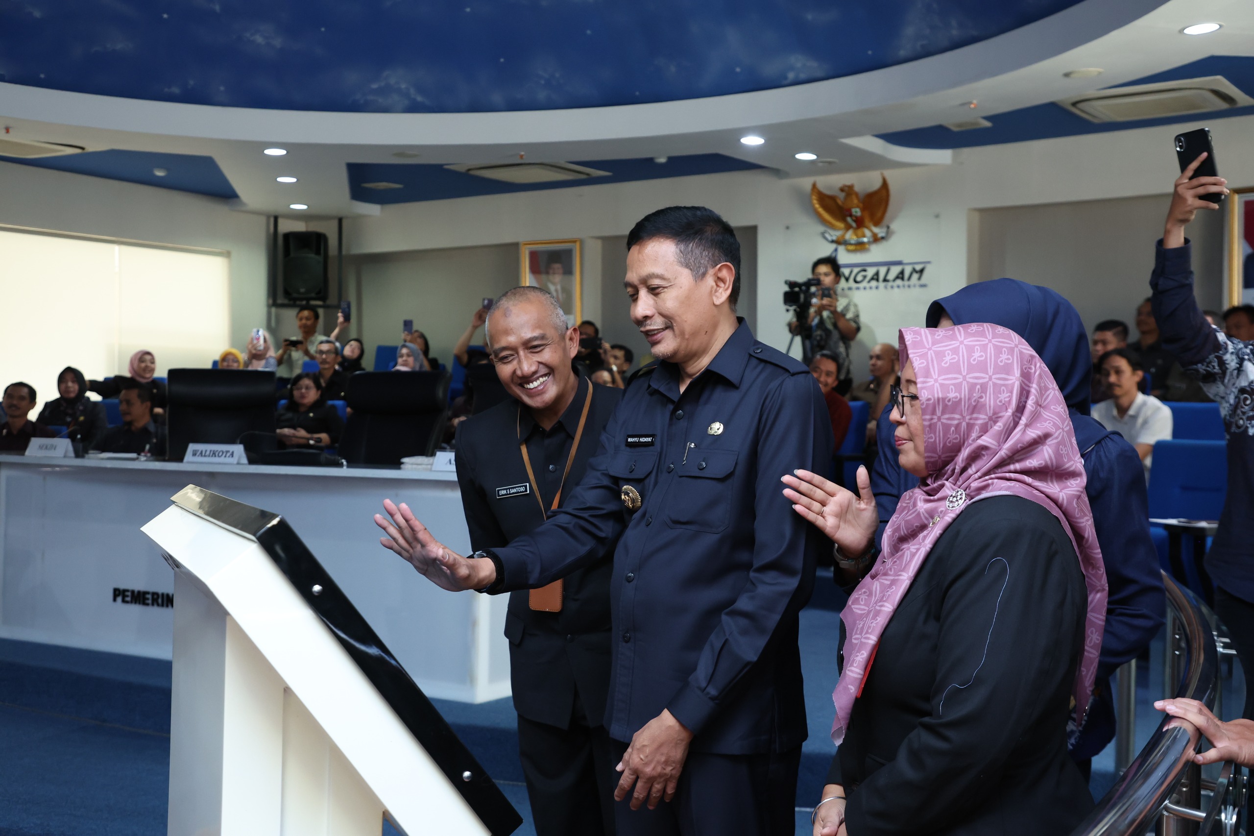 KOLABORATIF: Wahyu Hidayat saat peresmian tema dan logo HUT ke-111 Kota Malang.