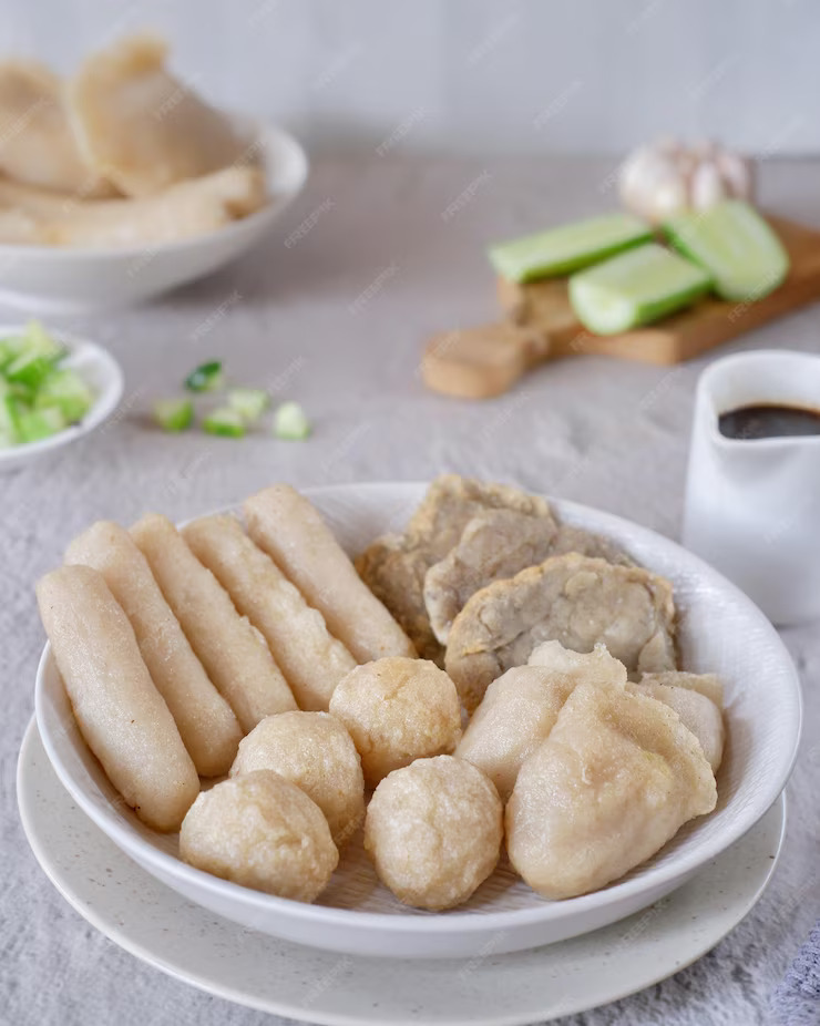 Ilustrasi Pempek Palembang. (freepik.com)