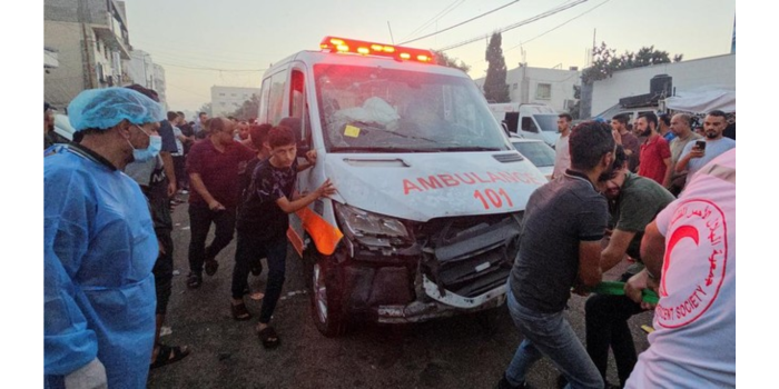 Ilustrasi mobil ambulans di Rafah, Gaza selatan, Palestina. (REUTERS/Anas al-Shareef)
