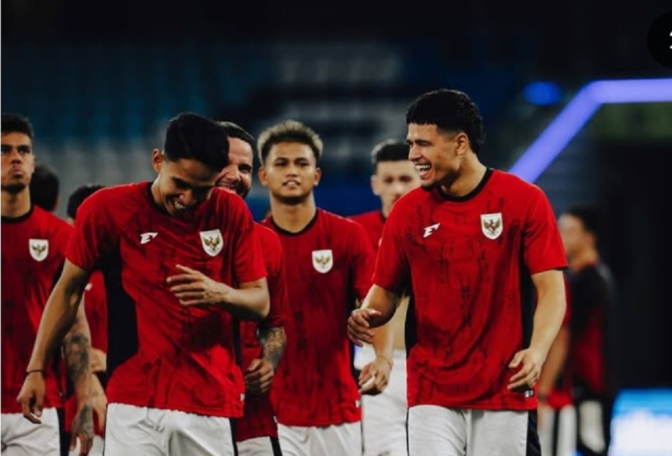 TAMBAHAN TENAGA: Ragnar Oratmangoen akan bermain kala Timnas Indonesia menjamu Bahrain malam ini.