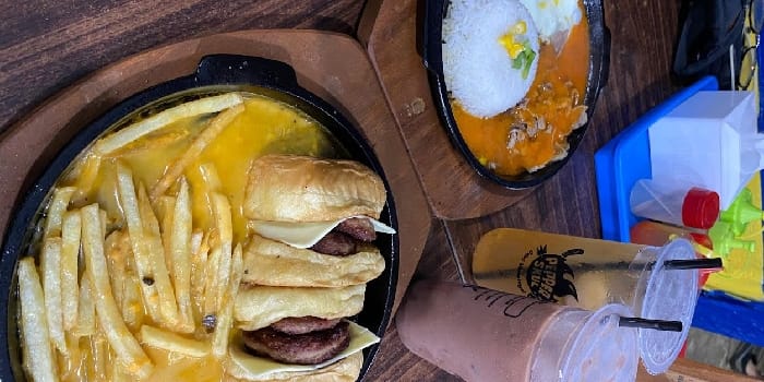 Foto hidangan hotplate Pepper Skul Malang
