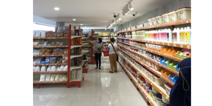 Suasana dalam Toko Diva cabang Sawojajar. (Google/Lysa Ascarya)