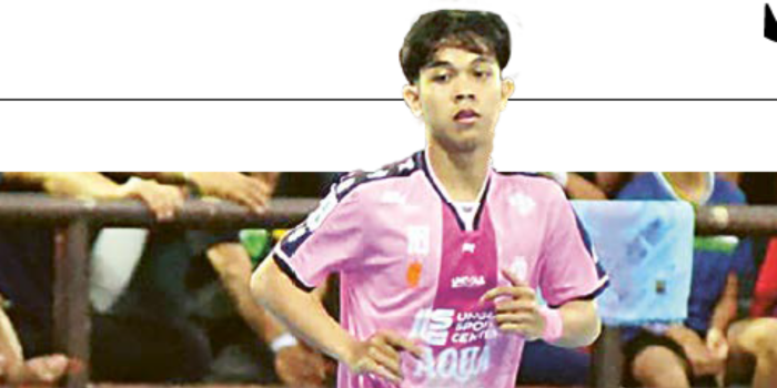 MAKSIMALKAN WAKTU: Sahrul Fadli Romadhon menjalani laga PFL pekan ke-5 melawan Sadakata United, bulan Februari lalu