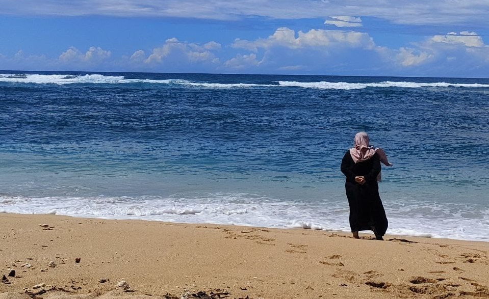 TENANG: Suasana Pantai Balekambang Malang yang bisa jadi tujuan saat libur Lebaran tahun ini.