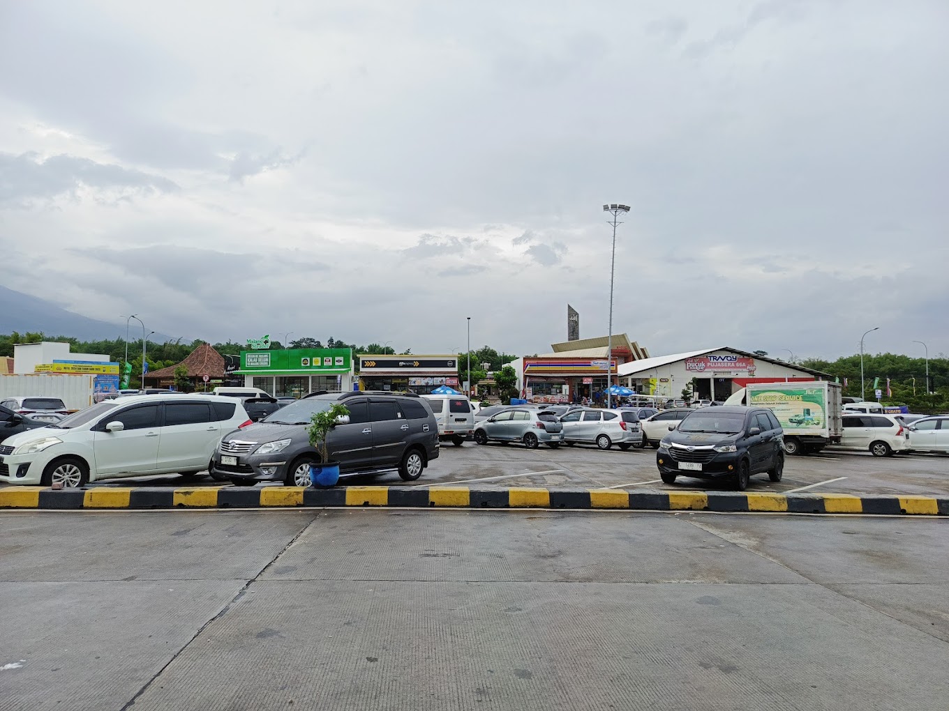nikmati Rest Area yang tersedia di dearth Malang dan Batu (Just For My Phone).