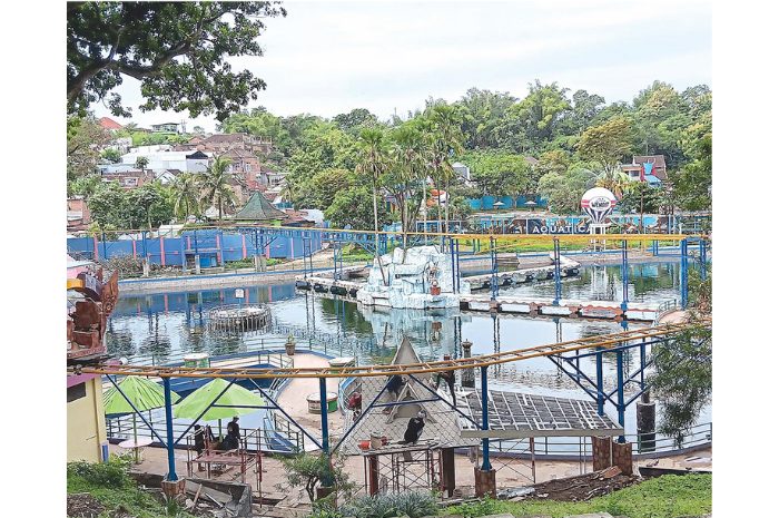 FASILITAS WISATAWAN: Beberapa wahana baru di New Wisata Wendit siap beroperasi pekan lalu. Pembangunan untuk wahana lain terus berlanjut. (INDAH MEI YUNITA/RADAR KANJURUHAN)