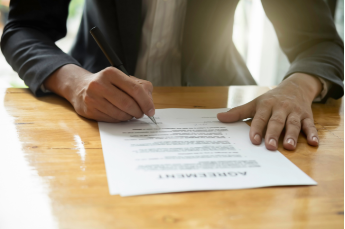 Ilustrasi gugatan. (Canva/ kanchanachitkhamma)