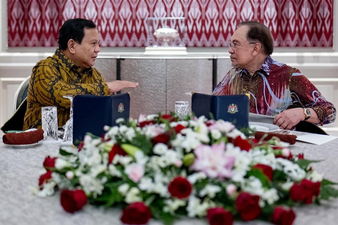 Presiden Prabowo Subianto bersama PM Anwar Ibrahim (anwaribrahim_my)