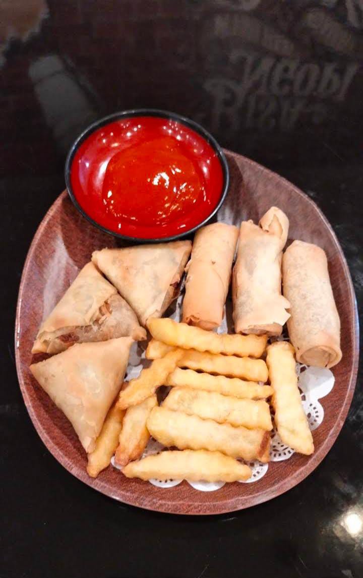 Menu Samosa di Koffie Heritage (Anggi Syukran Prayogi)