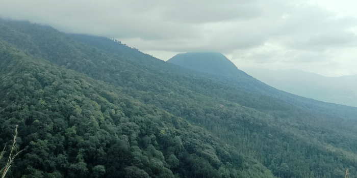 Pemandangan dari atas puncak Gunung Malang via Bukit Jabal (yesha).