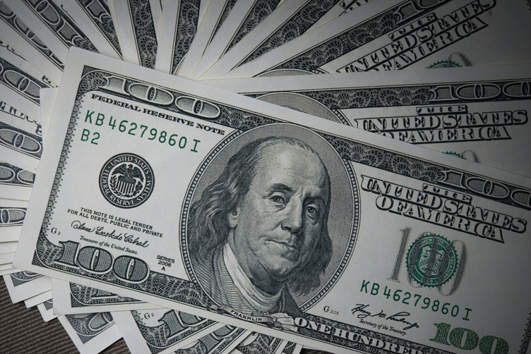 Ilustrasi Dollar (Freepik.com/jcomp)