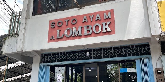 Foto Depan Warung Soto Ayam Lombok (sumber foto: h.n.m officiall r.r)