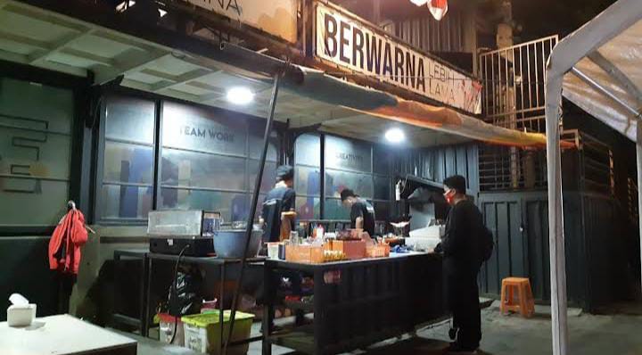 Suasana di STMJ Bengawan Solo (024 Silver Beard)