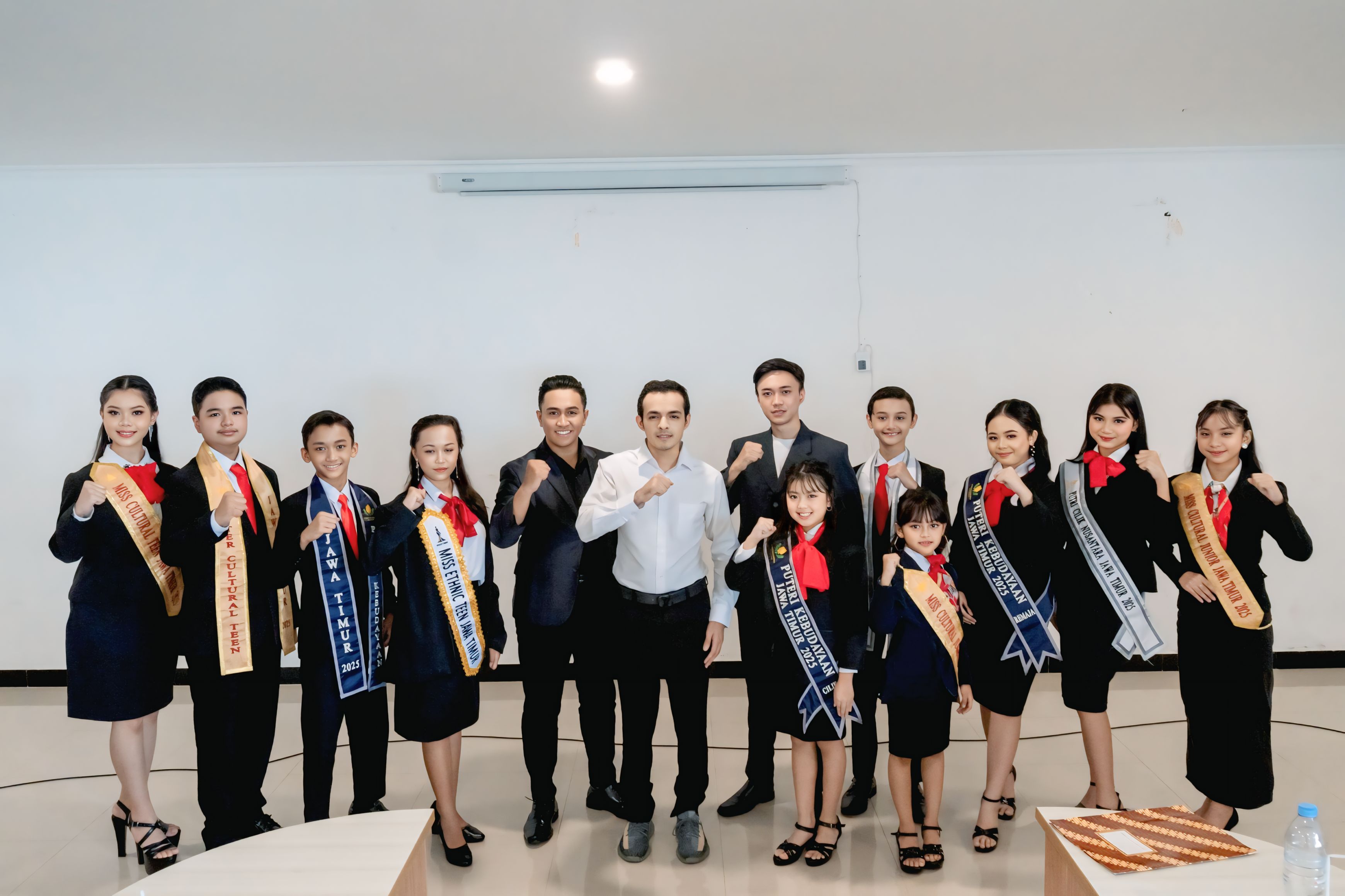 SUKSES:Tauqit Mukhlis Diansyah: Pemuda Pelopor Budaya berhasil menggelar Sinergi Inovasi Bersama Albany Pasya Lewat Kepeloporan Advokasi Duta Kebudayaan Cilik Malang Jawa Timur.
