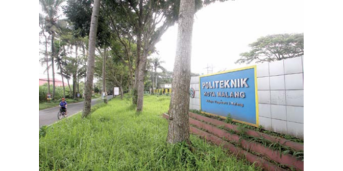 MATANGKAN PERSIAPAN: Gedung Politeknik Kota Malang di Jalan Raya Tlogowaru, Kecamatan Kedungkandang diusulkan sebagai lokasi sekolah rakyat. (SATRIA CAHYONO / RADAR MALANG)
