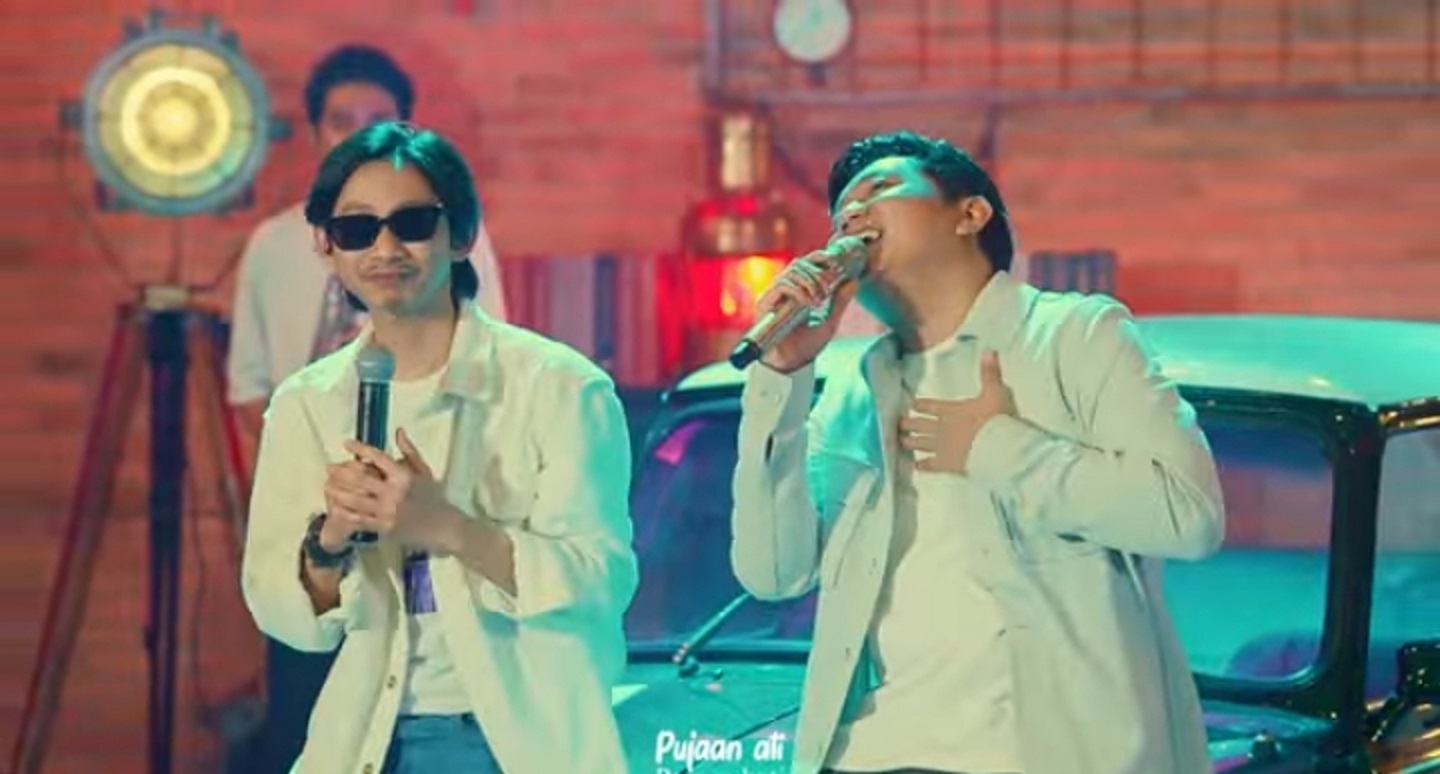 VIRAL: Lagu Lahuful Mahfudz karangan Yono Bakrie, komika yang belakangan dikenal sebagai musisi mendadak viral lagi. Dinyanyikan bareng musisi Jawa, Denny Caknan, lagu menembus 5 besar trending.