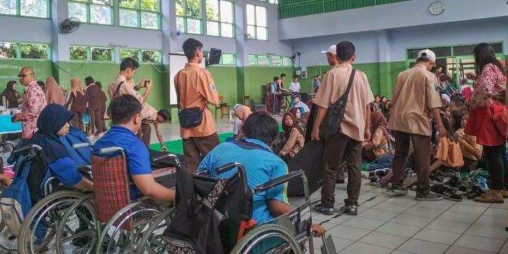 Foto siswa dan siswi sekolah luarbiasa YPAC Malang (Petrus Rohit)