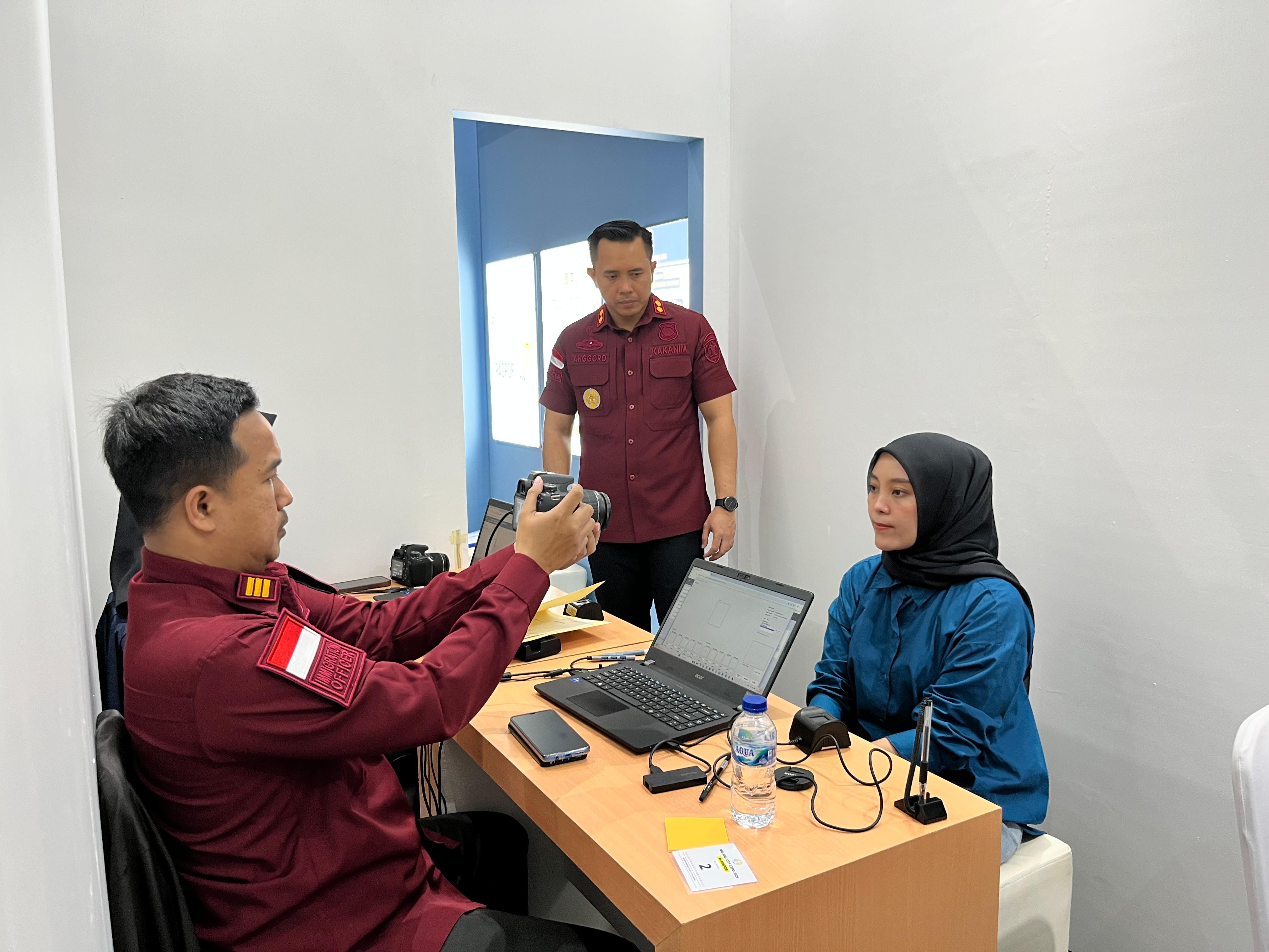 BERMANFAAT: Hadirkan Layanan Paspor dan Informasi Keimigrasian