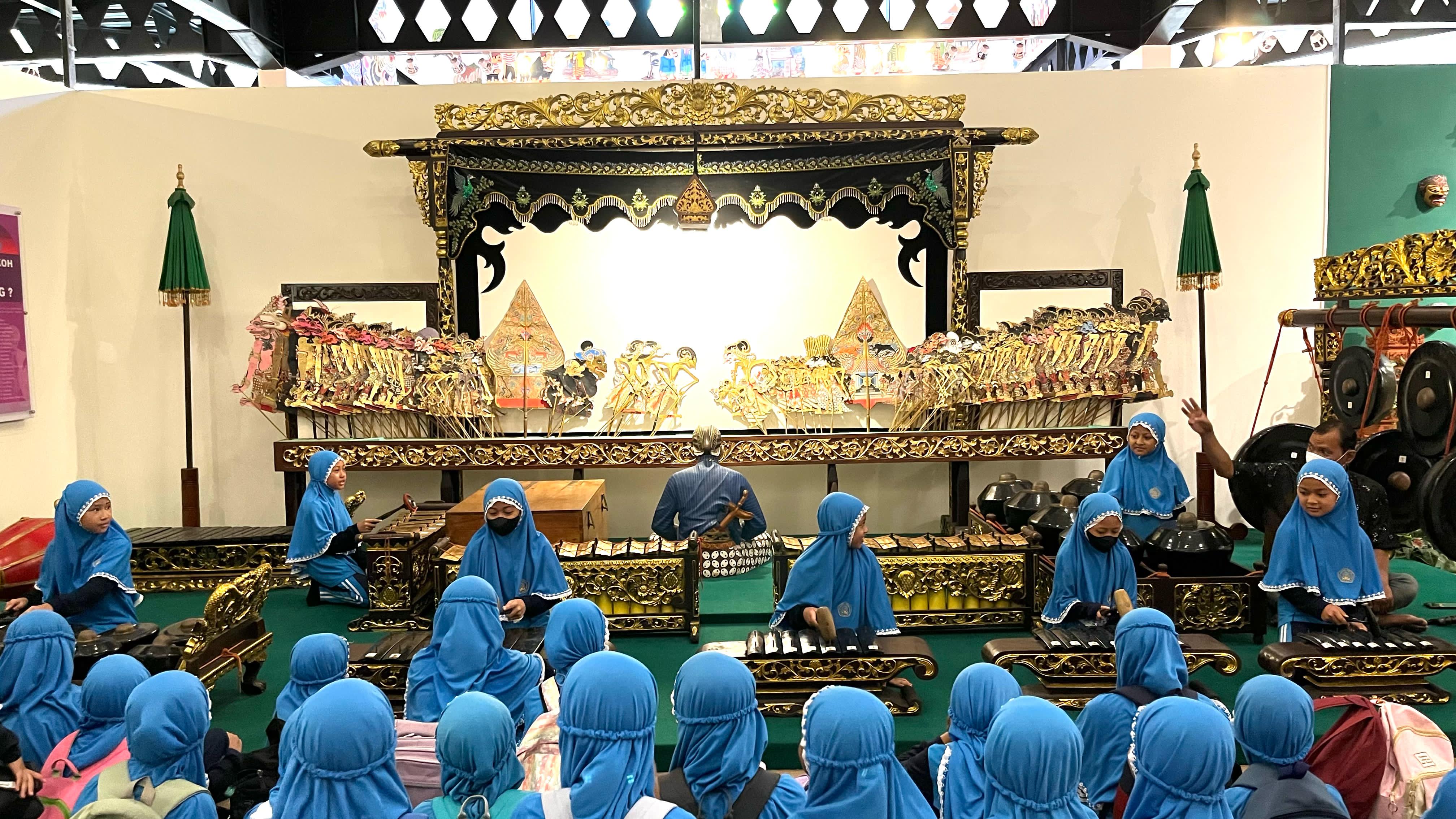 KREATIF: SD Muhammadiyah 8 Kota Malang menggelar kegiatan outing class bertema &ldquo;Time to Explore&rdquo; pada Selasa, 15 April 2025.