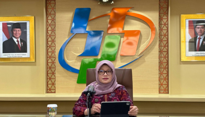 Pudji Ismartini, Deputi Bidang Distrbusi dan Jasa BPS Pubji Ismartini dalam konferensi pers di Kantor Pusat BPS Kamis (2/05/2025). (Kumparan/Ave Airiza Gunanto)