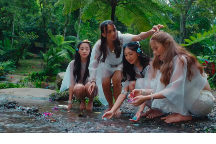 Debut perdana no na dengan "Shoot". (YouTube/ no na)
