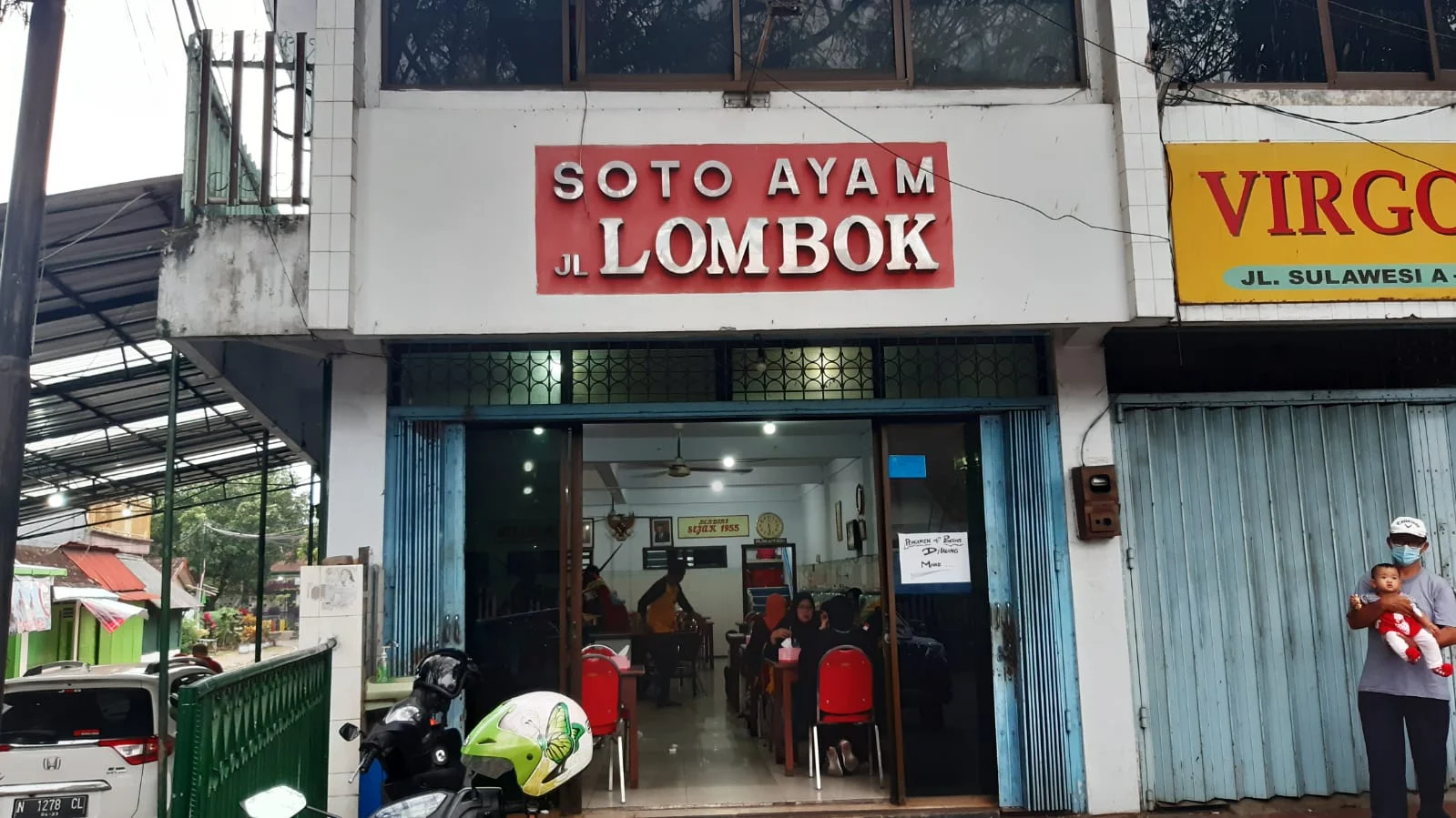 Tempat makan Soto Ayam Lombok di Kasin, Malang. (Tugu Malang ID)