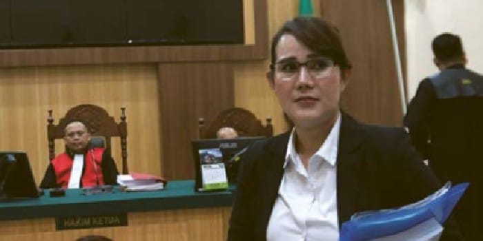 PEMBACAAN PLEDOI: Selebgram Adrena Isa Zega berada di ruang sidang Pengadilan Negeri (PN) Kepanjen kemarin (6/5).
