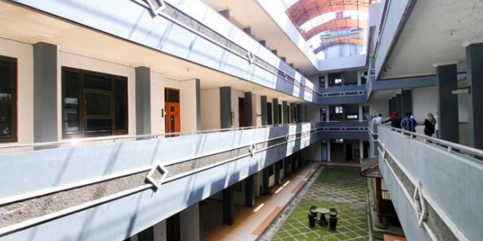 Gedung Poltekom akan direnovasi dengan tambahan toilet, tempat ibadah, dan dapur untuk sekolah rakyat (SATRIA CAHYONO/RADAR MALANG).
