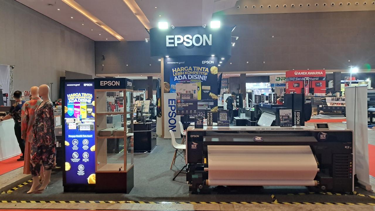 BERKECEPATAN TINGGI: SureColor F9530 hadir dengan fitur-fitur terbaru yang membuat pekerjaan mencetak jadi lebih cepat dan hasilnya tetap berkualitas tinggi.